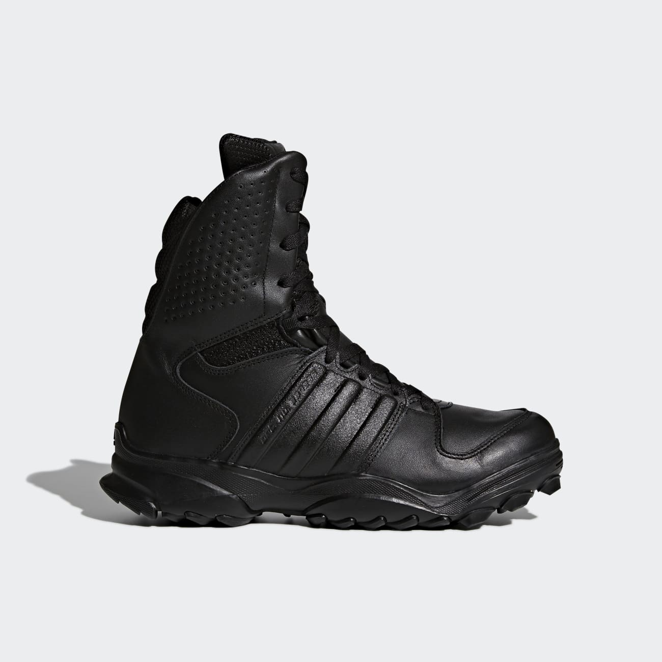 Adidas GSG-9.2 Férfi Túracipő - Fekete [D31671]